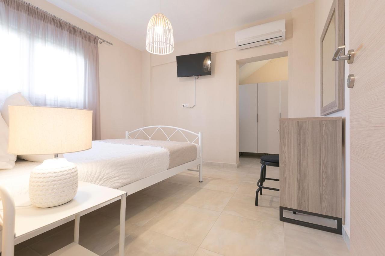 Palm Tree Apartments #Feelslikehome Ormos Panagias Exterior foto