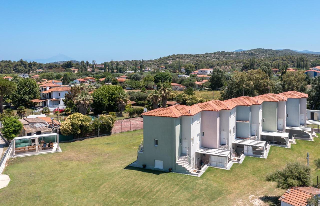 Palm Tree Apartments #Feelslikehome Ormos Panagias Exterior foto